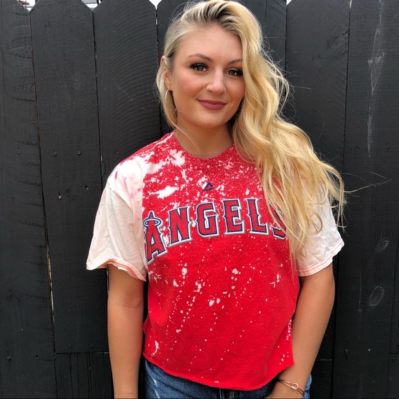 Angels - Picture 2 of 3